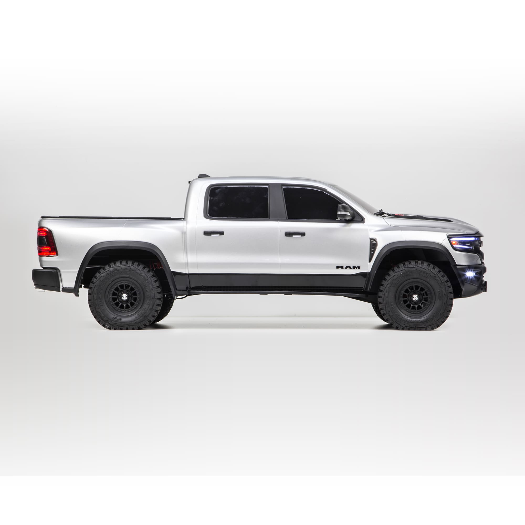 Traction Hobby Dodge RAM 1500 1/8 Scale Licensed RC Truck – Makerfire